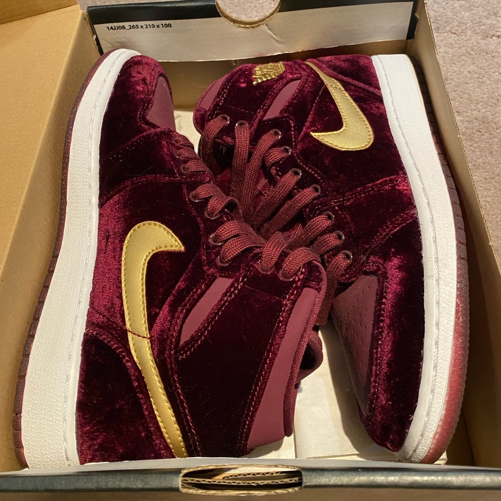 AIR JORDAN 1 RETRO HI PREMIUM HEIRESS